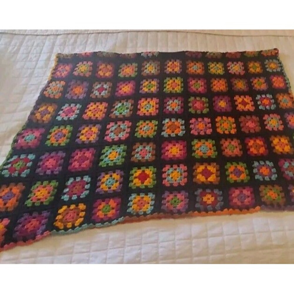 Granny Square Afghan Throw Blanket Black Red Blue Green Handmade Vtg Monogrammed - Picture 2 of 4